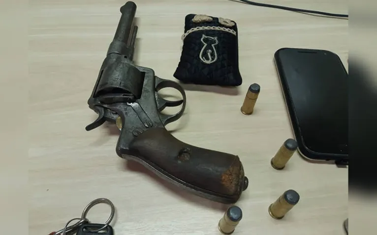 Dupla especializada em roubo de celulares é presa em Ananindeua