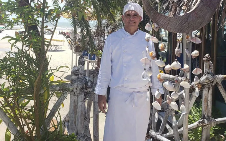 Muito chope na praia e investimento no turismo estão na coluna Mauro Bonna