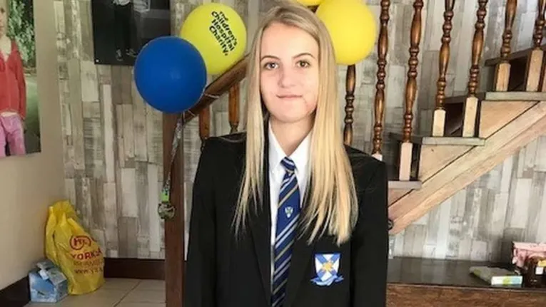 Emily conseguiu voltar à escola um mês depois do acidente.