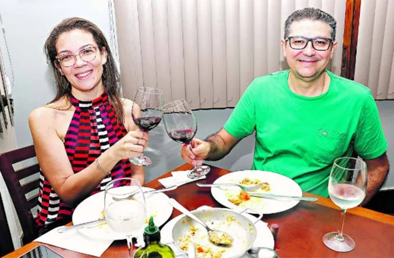 Marina e Kelber aproveitaram a promoção já no primeiro dia

