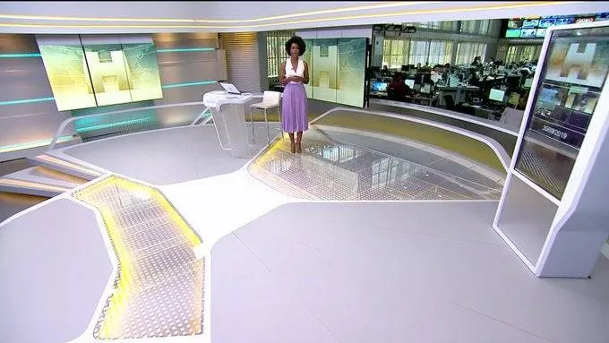 Comandado por Maju Coutinho, o Jornal Hoje estreou seu novo estúdio