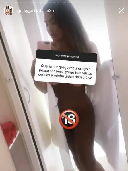 Geisy Arruda atende pedido de fã e fica completamente nua no Instagram