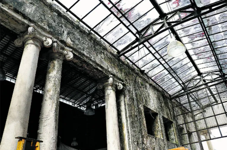 Mercado de São Brás está completamente abandonado