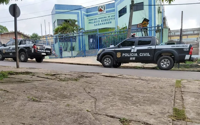Sede da prefeitura é alvo da operação
