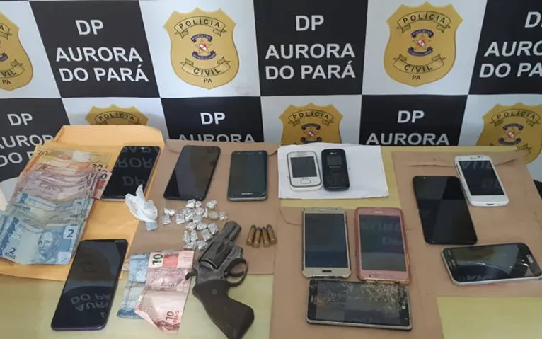 Polícia Civil realiza operação 'Combate Contínuo' e prende casal com 12 celulares, arma e drogas no Pará 