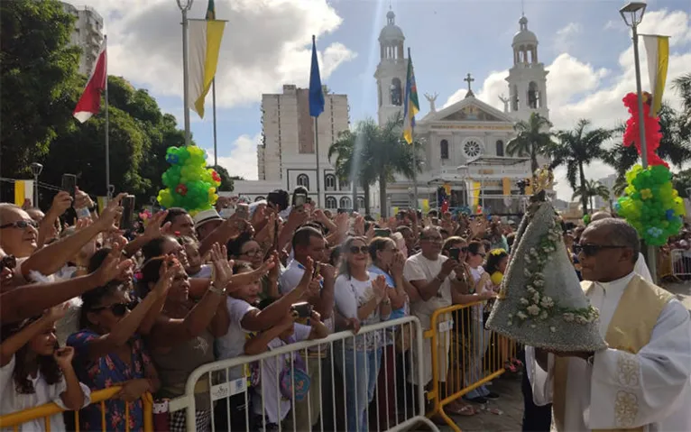 Romaria das crianças acontece neste domingo; acompanhe em tempo real 