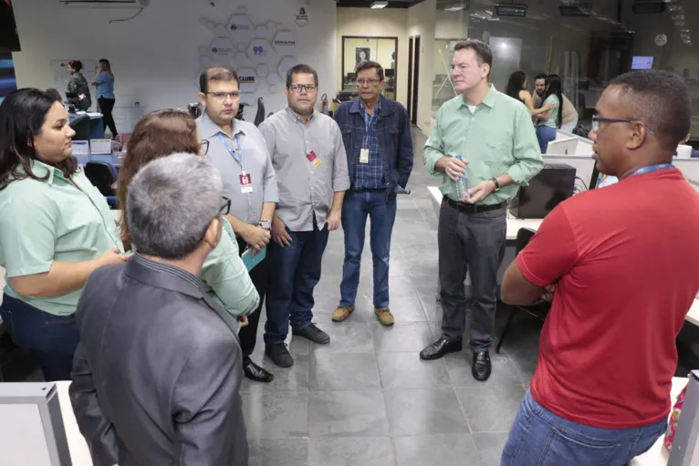 Representantes da
Vale apresentam projeto inovador durante visita na redação da RBA