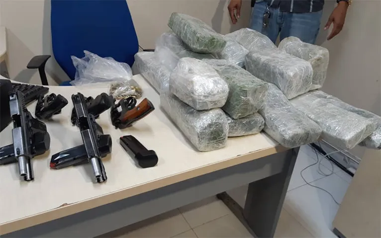 Traficante é preso com armas e 20 Kg de drogas em Marituba