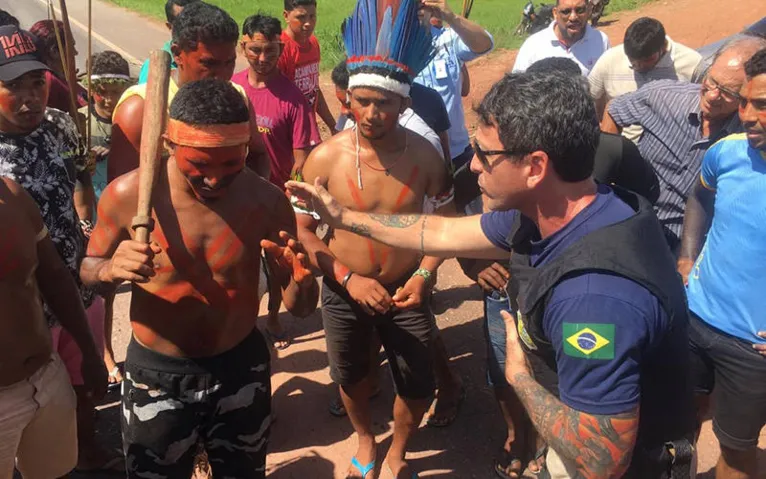 Índios interditam BRs - 316 e 010 em protesto por nomeação do Governo Federal