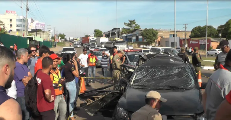Mulher morre após ter carro destruído em acidente na BR-230 em Marabá; veja o vídeo