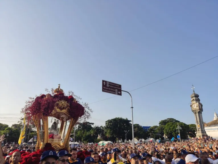 Praça do Relógio - Procissão vai pela Rua Boulevard Castilho França, Avenida Presidente Vargas, Avenida Nazaré, terminando na Praça Santuário.  