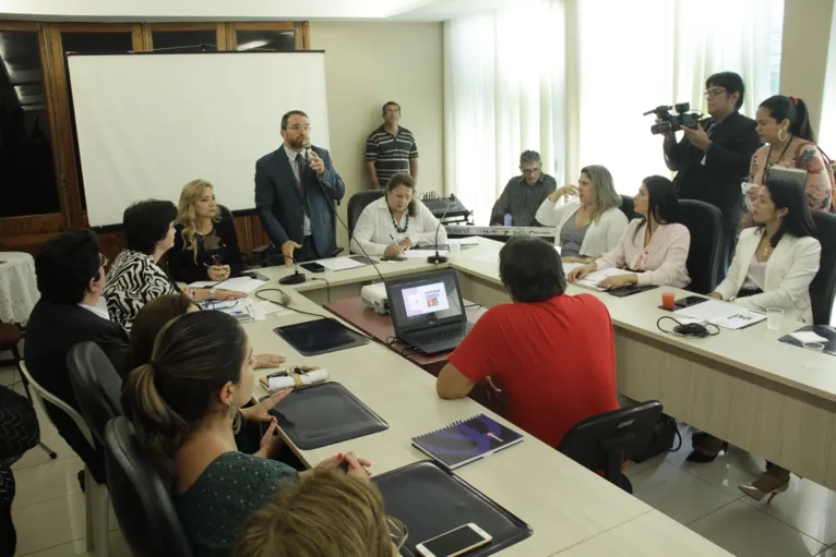 Bancada Feminina da Alepa apoia Projeto de qualificação de mulheres