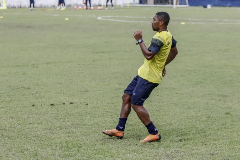O meia Djalma recuperou a sua vaga no time titular e espera ajudar o Leão a voltar a sorrir

