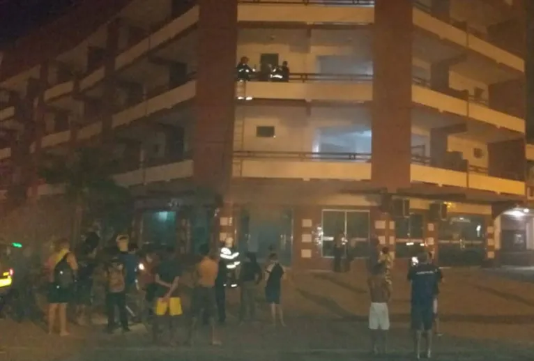 Princípio de incêndio em lavanderia causa pânico em hóspedes e funcionários de hotel