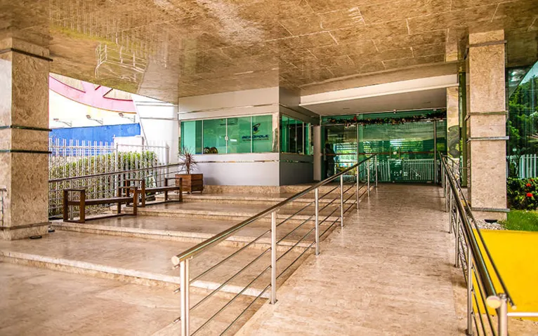 Acrópole: um lugar onde se propaga conhecimento