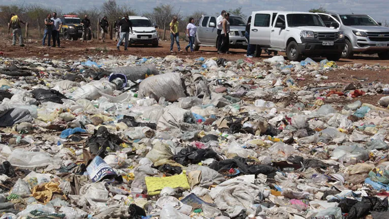 Nesse lugar, as famílias vivem da renda do material reciclável