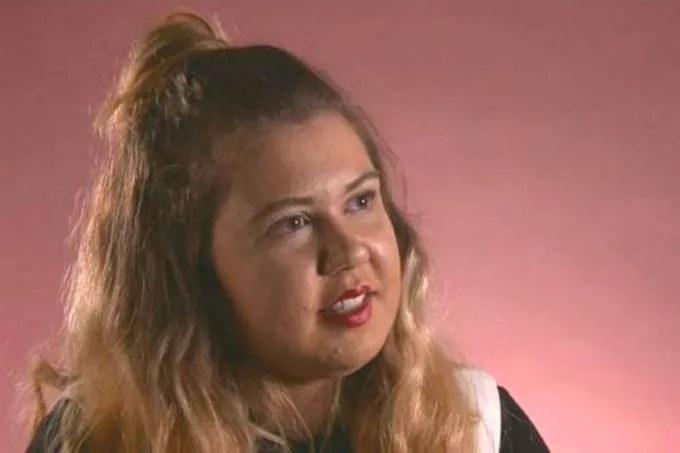 O vaginismo é caracterizado pela contração do músculo do assoalho pélvico. Isso torna a penetração dolorosa, como explica Hanna