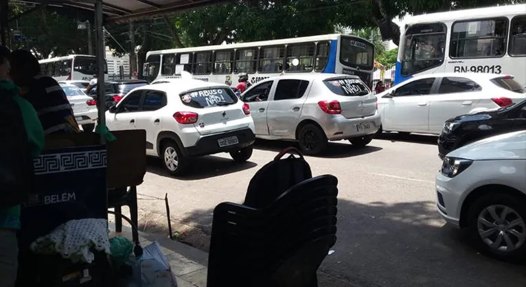 Assista ao vivo: motoristas de aplicativo fazem protesto em São Brás