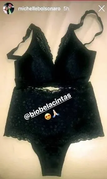 Michele Bolsonaro posta foto de lingerie e deixa seguidores de boca aberta 