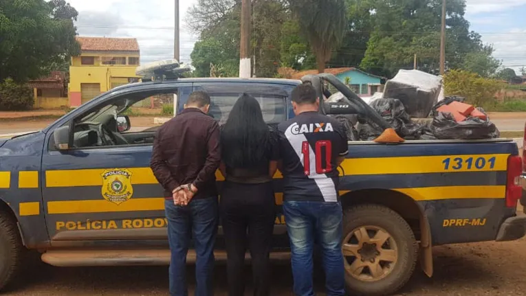 Os envolvidos foram encaminhados para a delegacia da Polícia Civil em Dom Eliseu, onde devem responder por tráfico de drogas