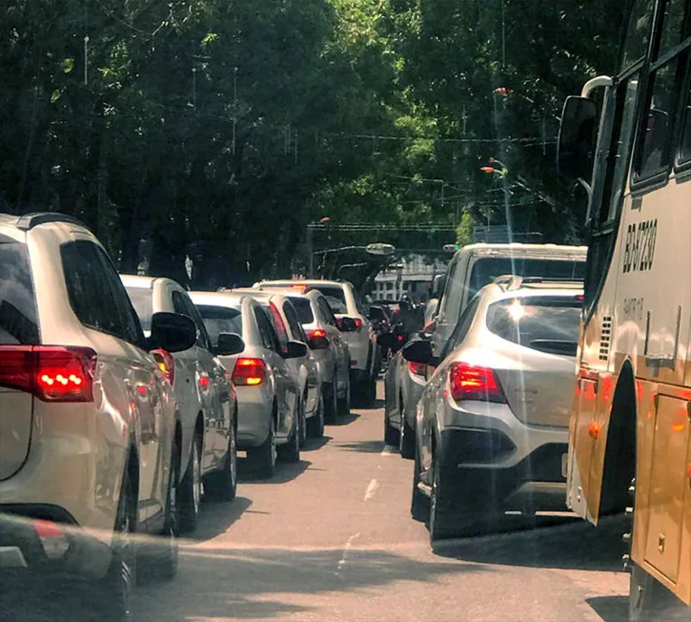 Assista ao vivo: motoristas de aplicativo fazem protesto em São Brás