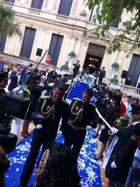 No casamento, os agentes foram reverenciados por colegas 