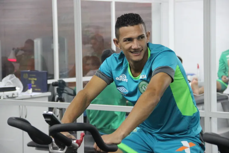 Saudade e sonhos interrompidos: 3 anos da tragédia que vitimou o paraense Lucas Gomes, da Chapecoense