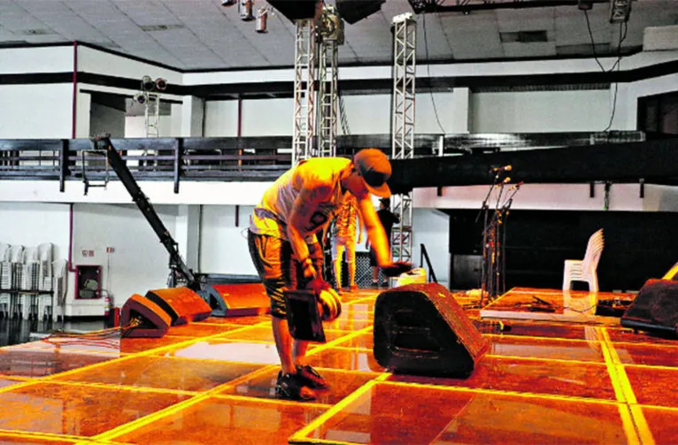 Nos últimos dois dias, equipes fizeram ajustes de som e palco para as apresentações.