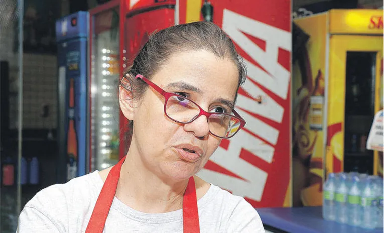 Aida tenta reduzir desperdício dentro da cozinha do restaurante

