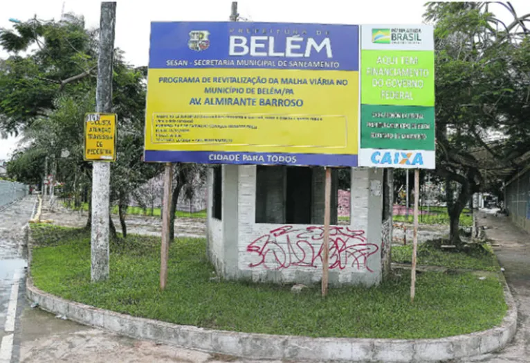 Placa em frente à guarita destruída aponta gasto R$ 13 milhões para revitalizar Almirante Barroso 