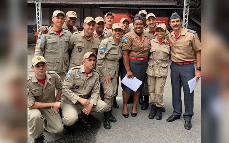 Atriz de Avenida Brasil é chamada de 'negra' e 'gorda' por bombeiro no RJ