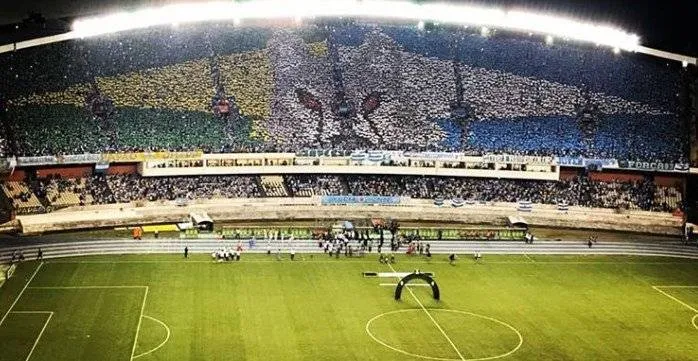 Fiel bicolor promete melhor mosaico da história