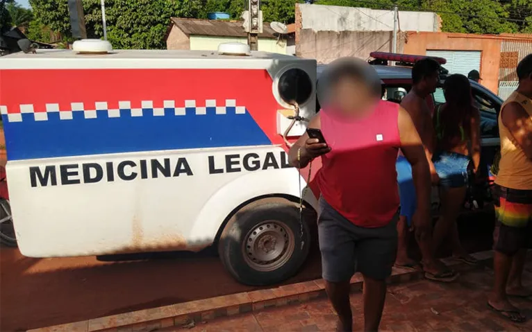 O policial foi atingido dentro da própria casa 