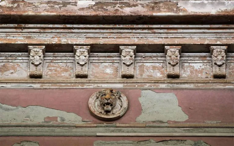 Ornatos da sala nobre do prédio do Museu Nacional .