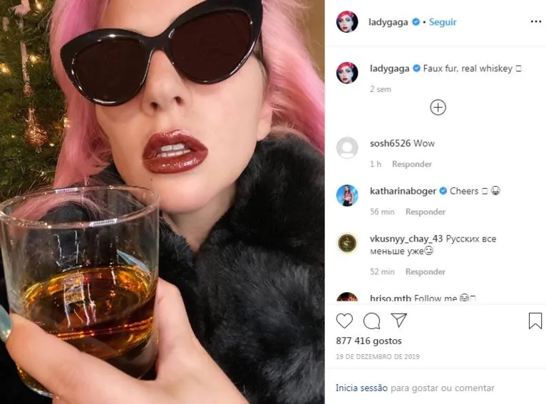 Lady Gaga diz ter trauma e dores intensas após estupro
