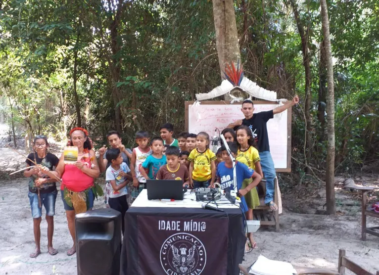Indígenas do baixo Tapajós aprendem sobre meios de comunicação como forma de luta e resistência