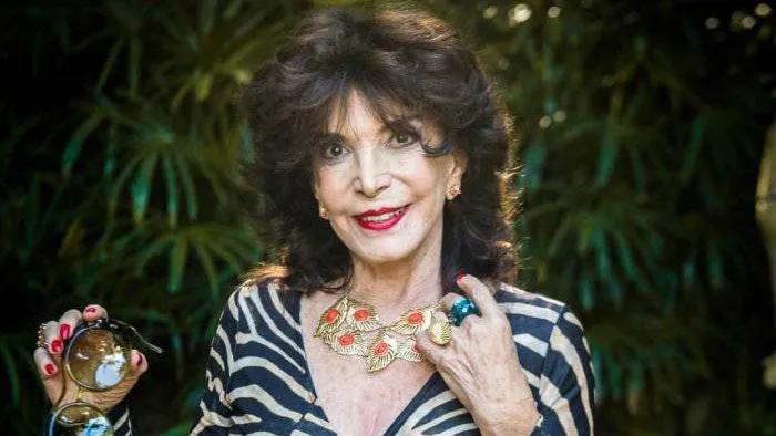 Que tristeza! Relembre as celebridades que morreram em 2019