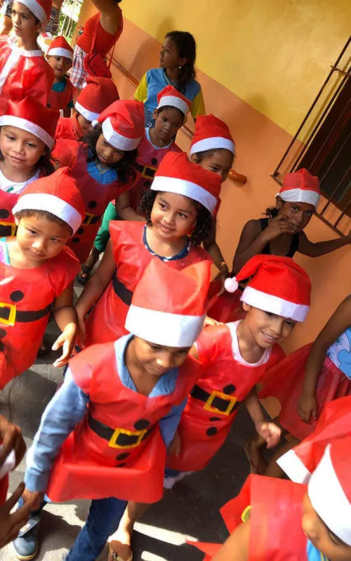 A criançada fez a festa.