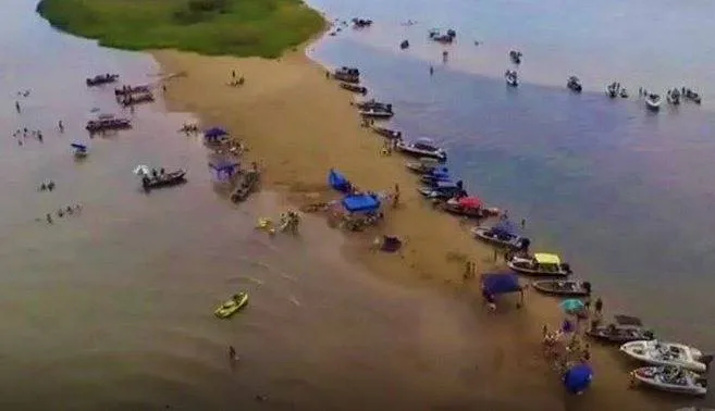 Trigêmeos morrem afogados durante passeio de barco