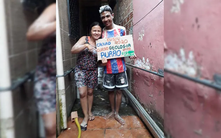Festa no Pará! Calouros são só felicidade com aprovação 