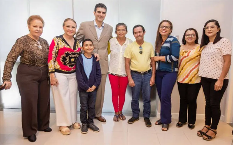 Menino que cantou Andrea Bocelli recebe apoio do Governo do Pará