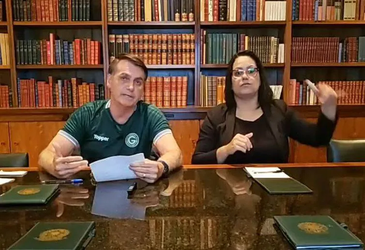 Live de quinta-feira, sobre os fatos da semana, com o Presidente Bolsonaro - Live _Presidente Bolsonaro 13 /02/2020