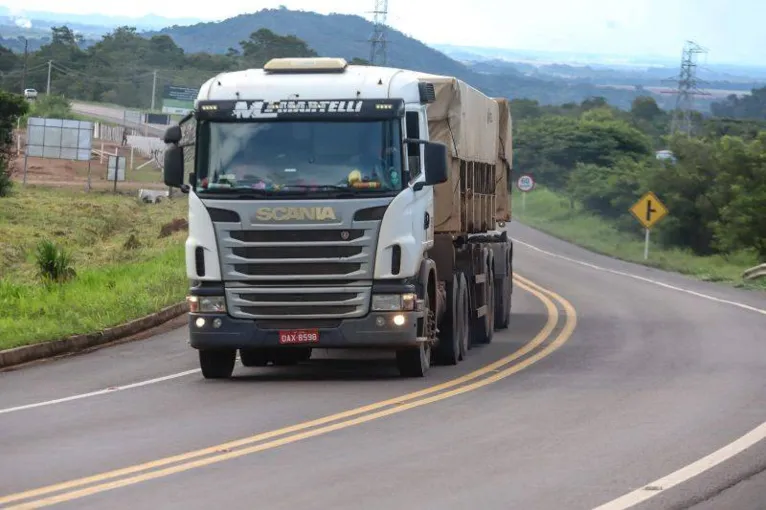 A partir de agora, os caminhoneiros que transitam pela via farão viagens mais curtas