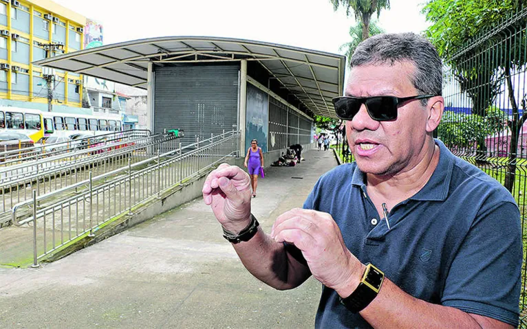Para Elias, modificações constantes no projeto e interrupções nas obras geraram prejuízos.