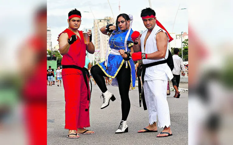 Personagens japoneses inspiraram alguns brincantes na hora de escolher o look.