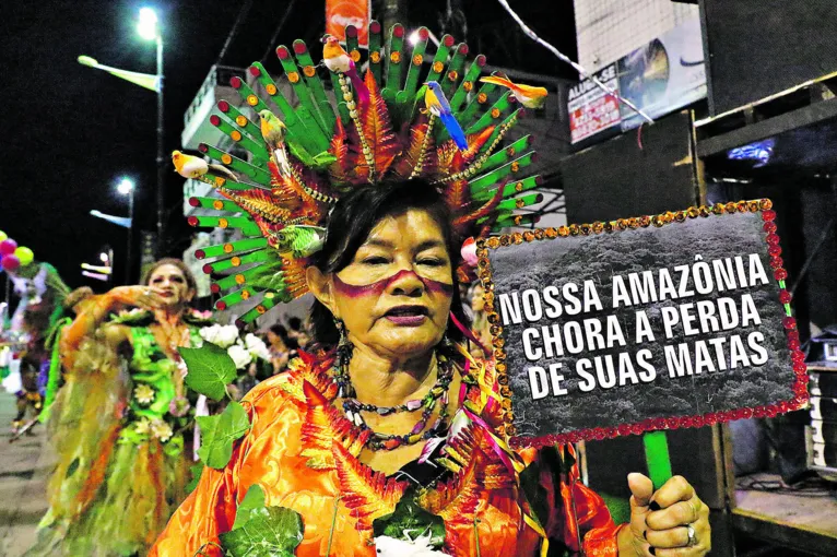 Escolas do Grupo Especial levam brilho e colorido à Aldeia Amazônica 