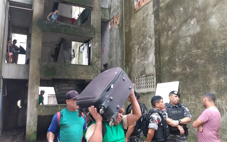 Polícia Militar cumpre mandado de reintegração de posse em Belém