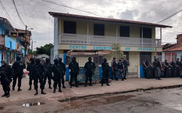 Polícia Militar cumpre mandado de reintegração de posse em Belém