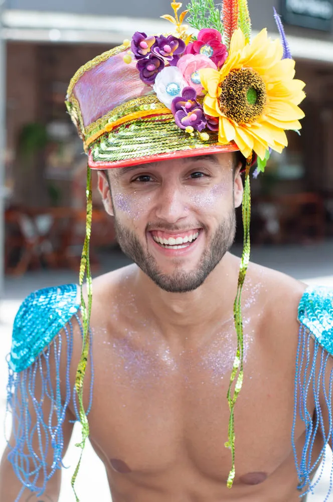 'Tapa mamilos', quepes e hot pants são tendências do Carnaval 2020