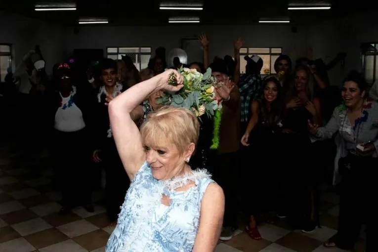 Namorados na juventude se reencontram após 50 anos e se casam em asilo; veja!